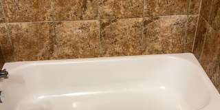 3 bedroom 1.5 bathroom! HOUSING ACCEPTED! Gallery 10