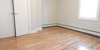 19 Henderson St. Gallery 5