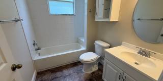 ORLANDO: 3 Bed/2.5 bath, 2 Story Townhome in Golden Heights! Gallery 12