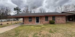 Very nice 3 bedroom/11/2 bathroom Gallery 1