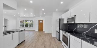400 SW 9th Avenue Gallery 13