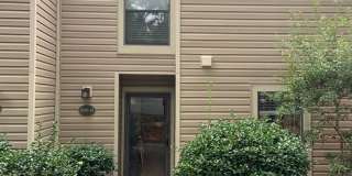 2 BR/1.5 BA West Lake Townhome Near Dolley Madison Gallery 1