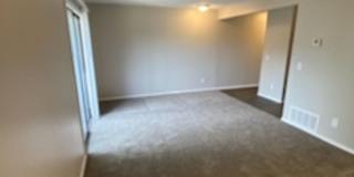 River Walk Apartments Gallery 101