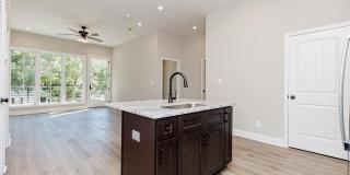1009 Northside Drive Gallery 1