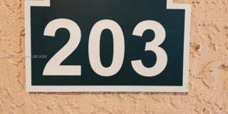 2548 Centergate Dr Gallery 1