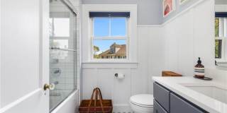 41 Hunter Avenue Gallery 24