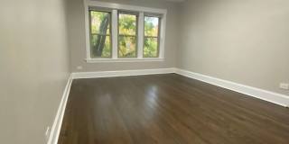 Large newly renovated 2 bedroom condo Gallery 1