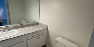 COMING SOON! 3 Bed + 1.5 Bath Townhouse Gallery 9