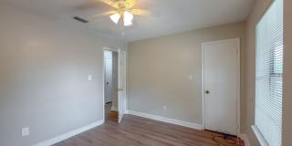CUTE 2/1.5 w/ New Paint, Washer and Dryer, Close to TCC & FSU! Available NOW for $1050/month! Gallery 24