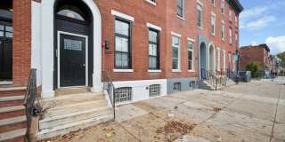 1637 W GIRARD Avenue Gallery 17