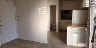 Great Location! Studio, 1 bath, 1 pkg w/Lanai. 300sqft unit . $1600 Great Location! Studio, 1 bath, 1 pkg w/Lanai. 300sqft unit . $1600 Gallery 1