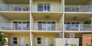 2 Bedroom 1.5 Bath Townhome Gallery 4