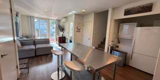 Fully Furnished - 9 Bed 3 Bath U-District Home! Gallery 8