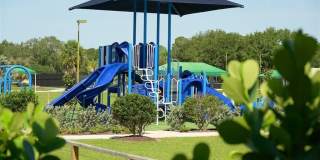 2225 SW Creekside Drive Gallery 53