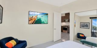 205 The Riv Gallery 30