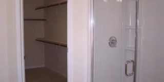 4 bedroom, 2 bath SOLAR house with a bonus room Gallery 10