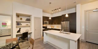 Windsor at West University Gallery 4