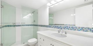 1420 Brickell Bay Dr Gallery 25