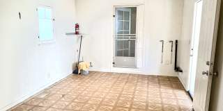 9827 Marshall Street Gallery 24