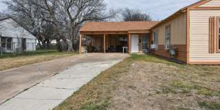 Newly Renovated 2BR/1BA Home with Spacious Backyard Newly Renovated 2BR/1BA Home with Spacious Backyard Gallery 4