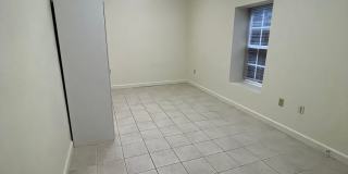 Prime location 2 Bedroom 1 Bath with Den Downtown Gallery 12