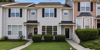 Room in 3 Bedroom Home in Conyers Gallery 1