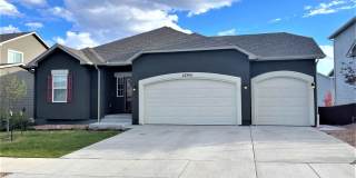 Spacious Move in Ready Home for Rent on Culebra Peak Gallery 1