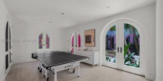 16 Palm Ave Gallery 30