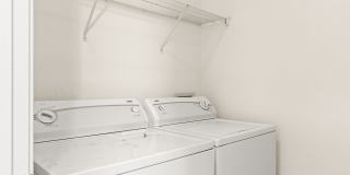 Spacious 3-Bedroom Dublin Townhome with Private Balcony & Fireplace Gallery 28