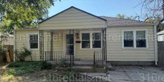 $1045 **COMING SOON** - 3 bed 1 bath - Single Family Home Gallery 1
