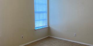 2-Bedroom Duplex in Edison Gallery 5