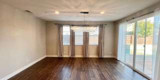Elegant and Spacious Home with Pool & Park Views in Prime Roseville Location! Gallery 7