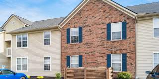 Bear Pointe Gallery 19