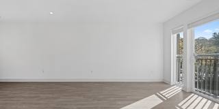 The Landing at Vinnin Square Gallery 14