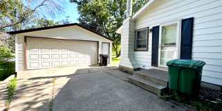 ESTABLISHED NEIGHBORHOOD!!  4 Bedroom, 2 Bath Home in Ankeny Gallery 20