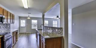 233 N WILLOW WAY Gallery 16