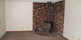 Charming 3-Bedroom 2 Bath Home in SE Salem Gallery 8