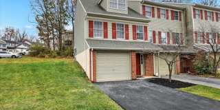 Updated 3 Bed 1.5 Bath Townhouse in Lititz! Gallery 1