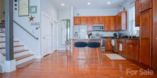 Room in 3 Bedroom Townhome at Steel Yard Ct Gallery 12