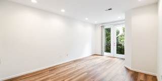 1BR, 1Ba Condo in Walker Square 1BR, 1Ba Condo in Walker Square Gallery 16