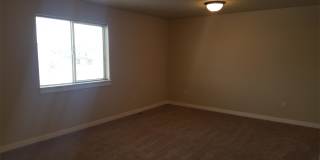 1113 Longbow - A Gallery 16