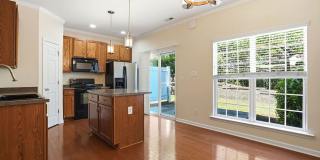 Beautiful  3 bedroom Townhome Living in Apex, NC Gallery 14