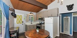 Treehouse-like atmosphere with peek-a-boo views of Lake Arrowhead Gallery 8