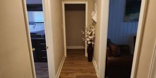 Room in 4 Bedroom Home at Edith Ave Gallery 24
