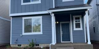 New 4 Bedroom 2.5 Bath Home McMinnville OR Gallery 1