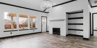 1733 Elm Street Gallery 11