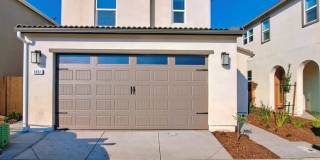 Beautiful 3-Bedroom Home in Gated Clovis Community! Gallery 1