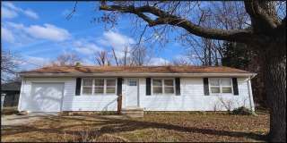 204 W Grand Gallery 1