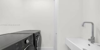 1201 West 47th Street Gallery 25