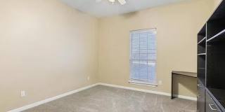 1907 South 17th Street Gallery 11